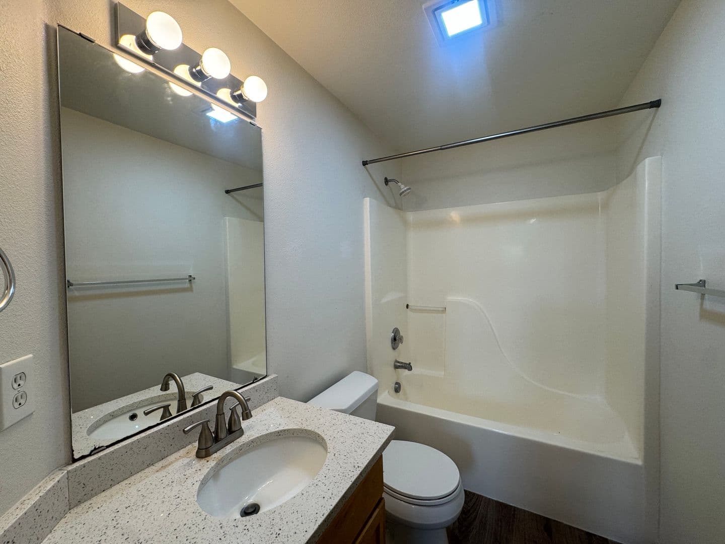 Milton House: 610 11th Ave