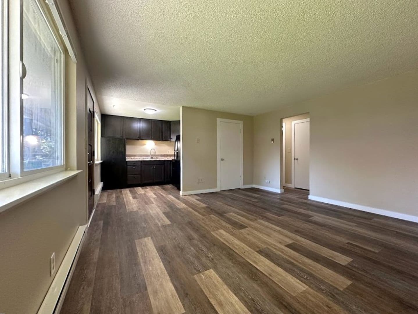 Spanaway Apartment: 102 160th St S