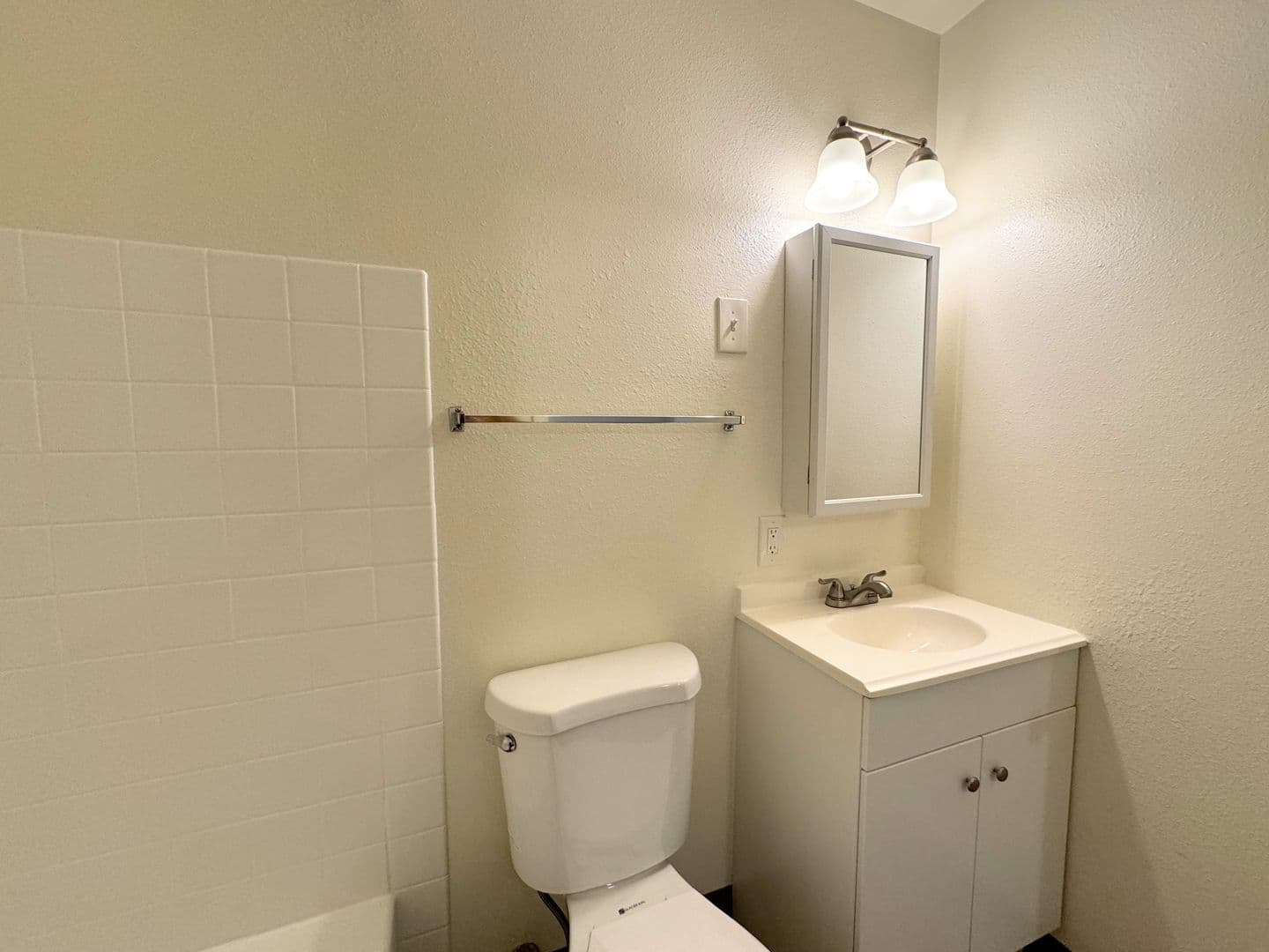 Tacoma Apartment: 3015 North Highland Street