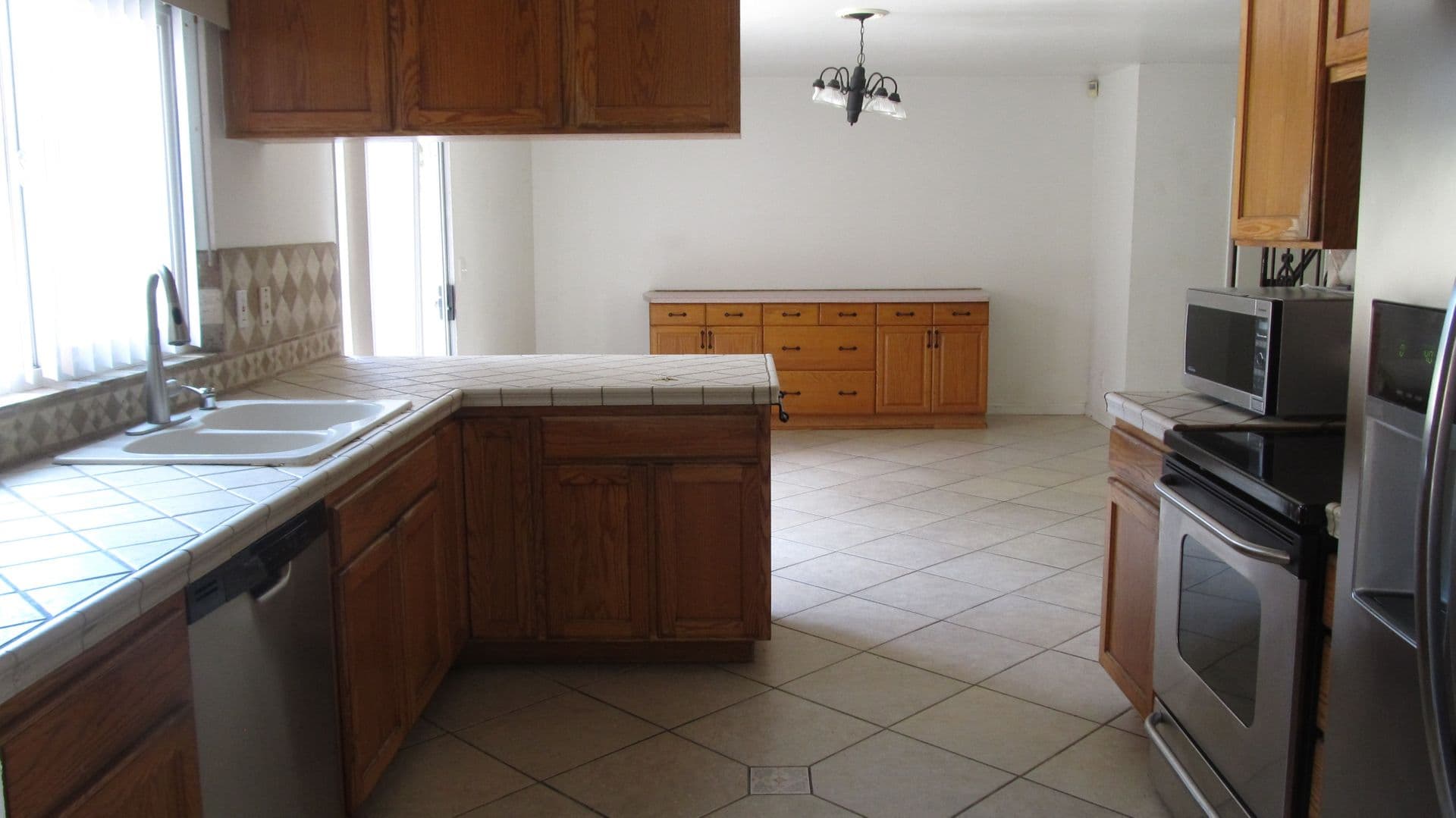 Imperial Beach House: 1172 Louden lane