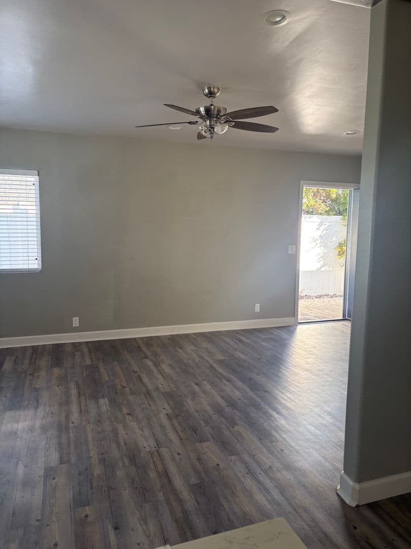 Imperial Beach Apartment: 390 7th st