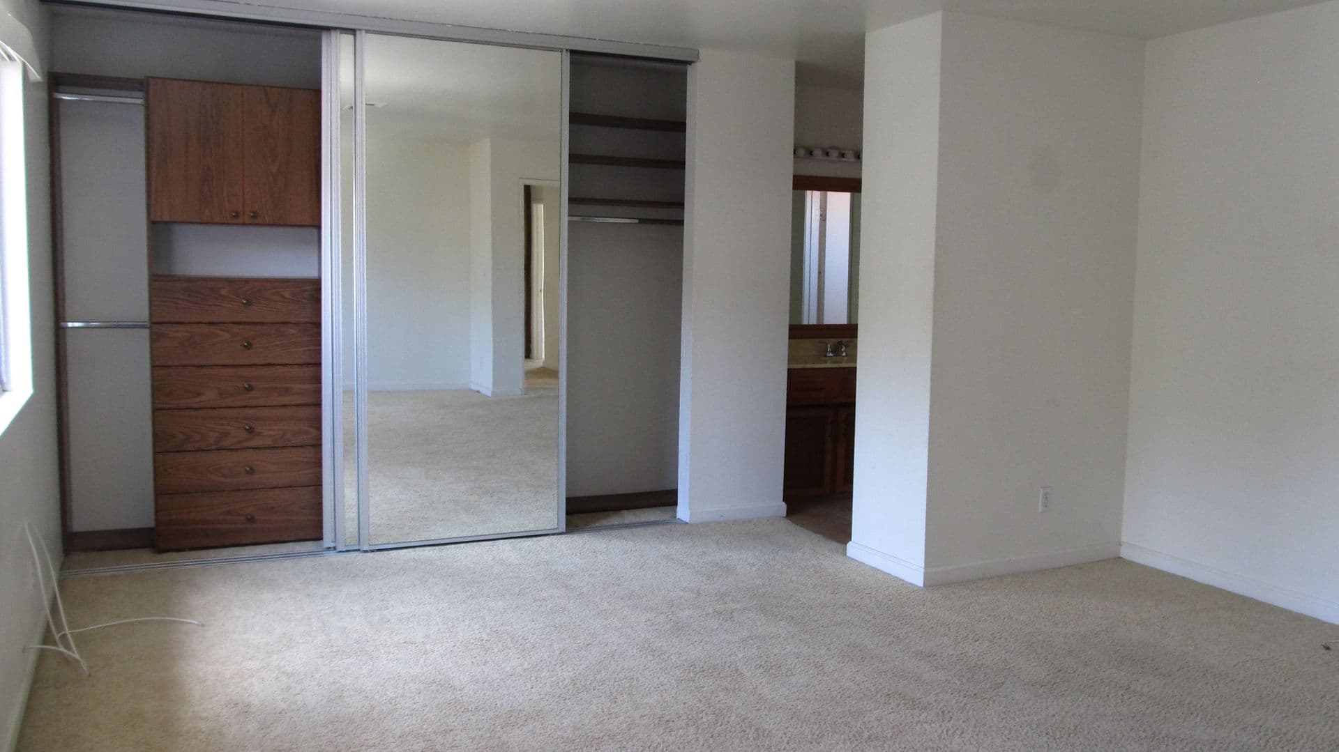 Imperial Beach House: 1172 Louden lane
