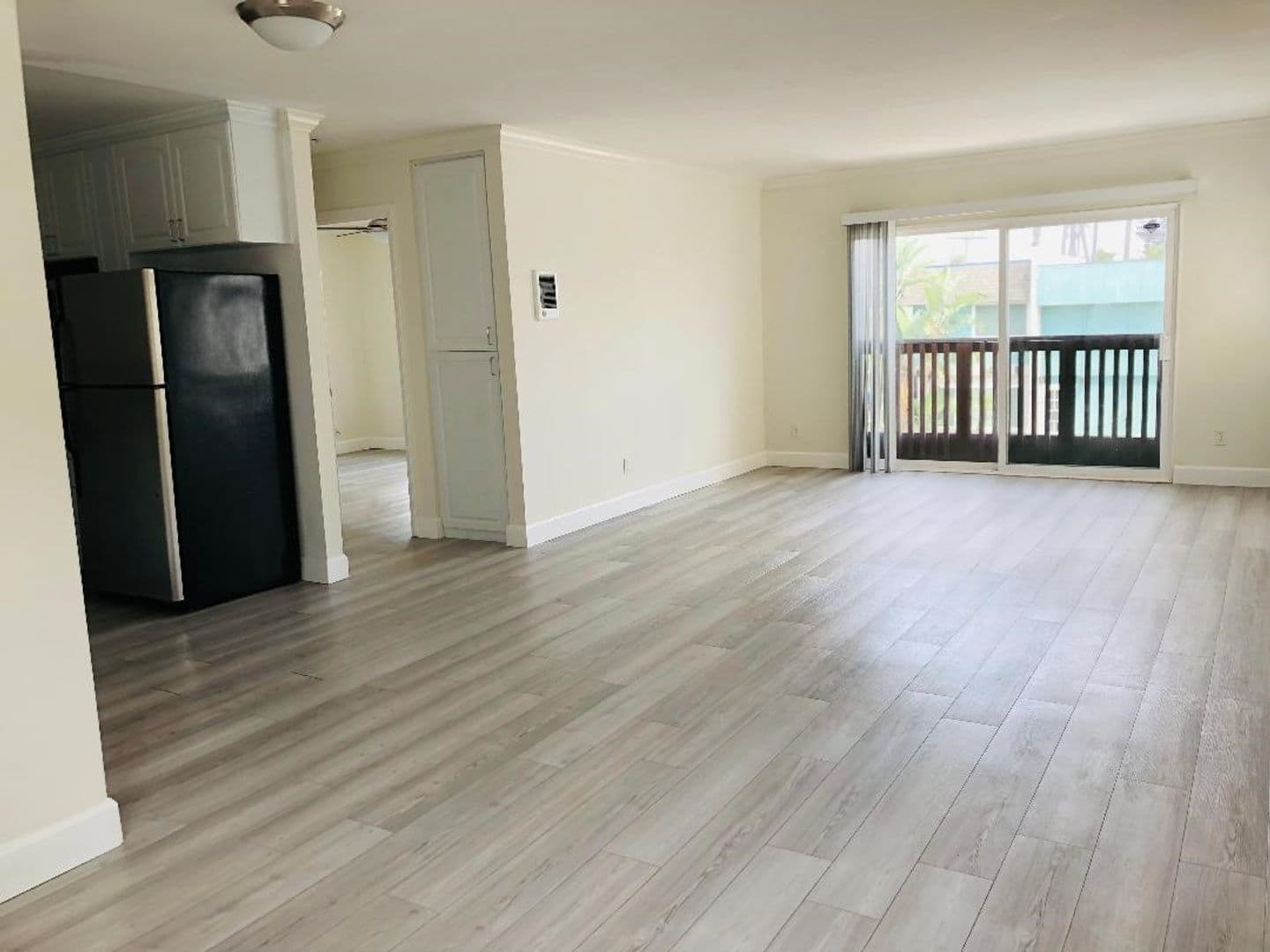 Imperial Beach CA Condo: 676 Seacoast D