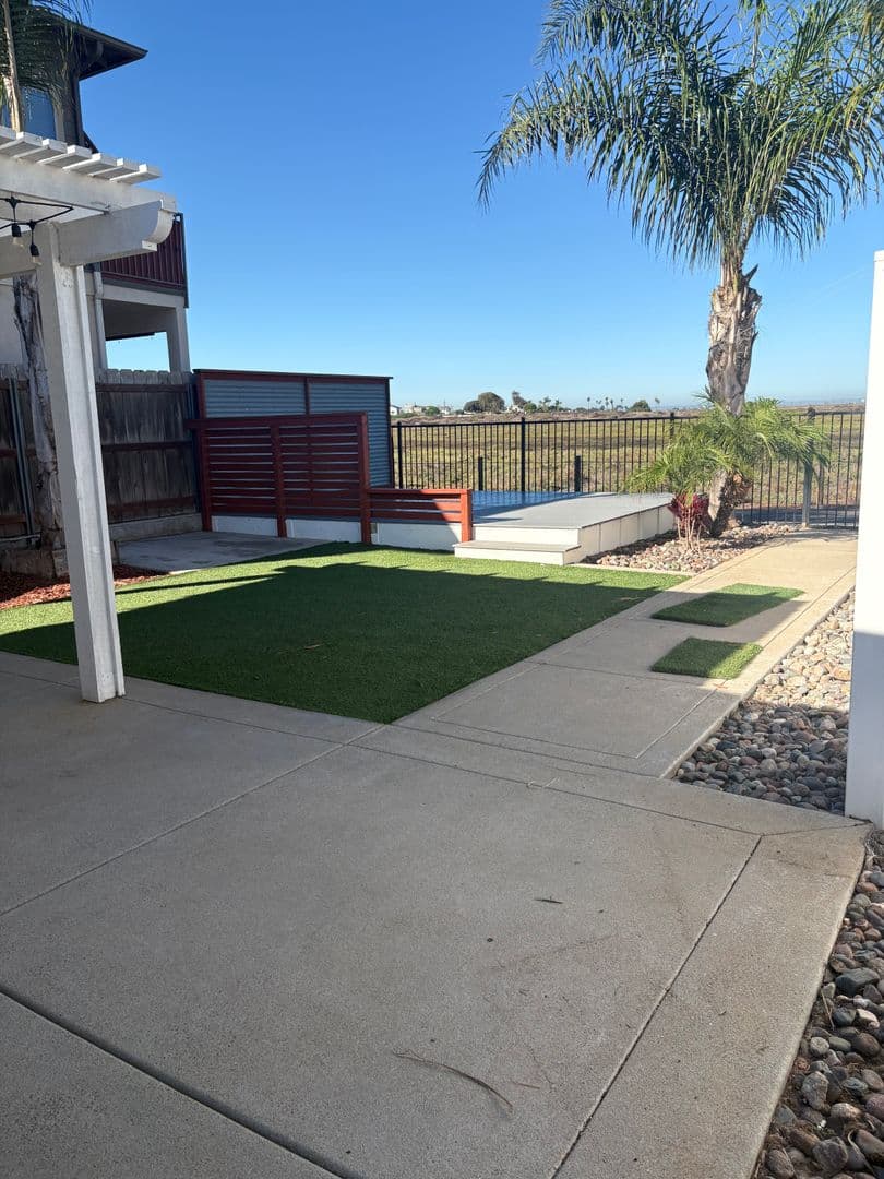 Imperial Beach Apartment: 390 7th st