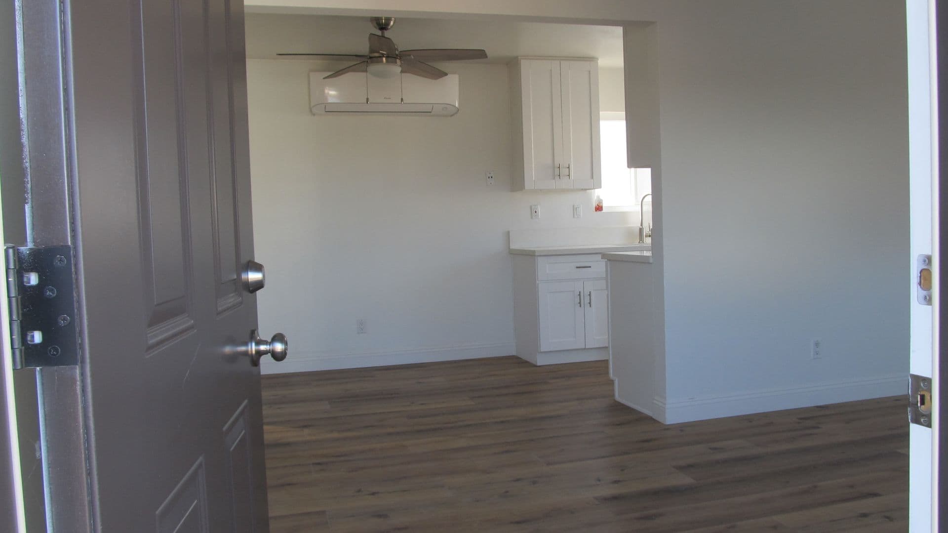 Imperial Beach Apartment: 1354 Iris