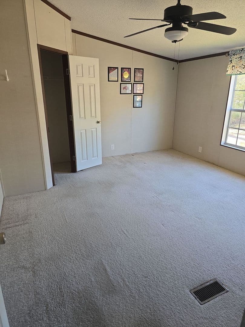 Shreveport House: 8132 Trey Way