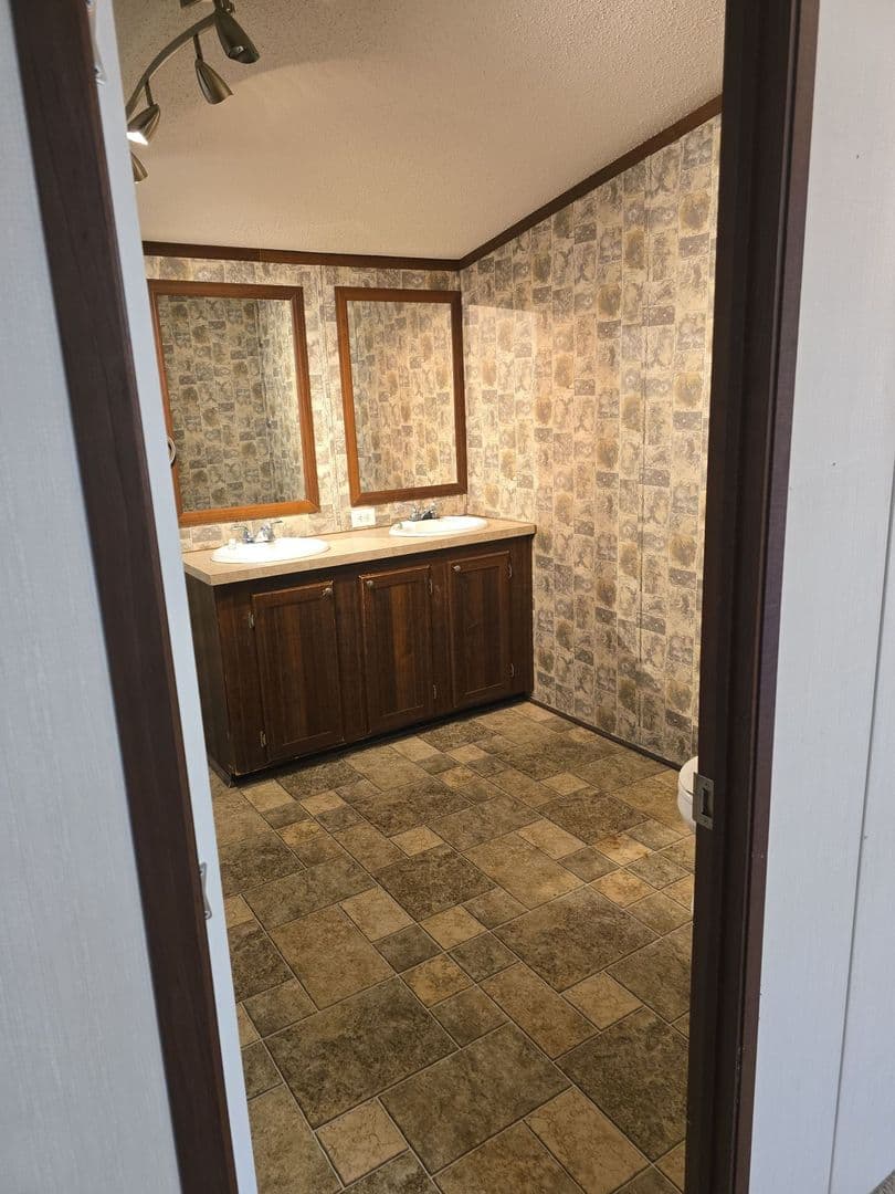Shreveport House: 8132 Trey Way