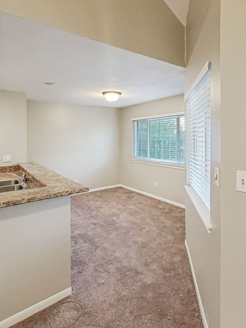 Huntsville House: 1155 Old Monrovia Road, #9J