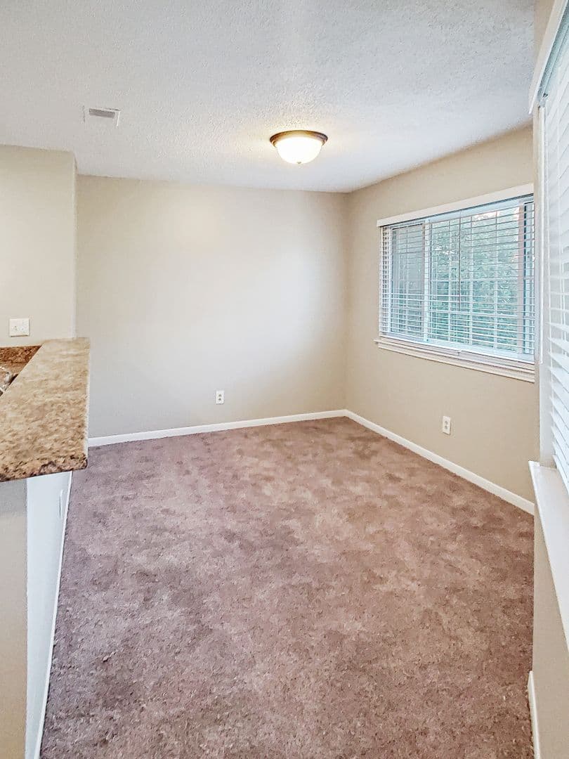 Huntsville House: 1155 Old Monrovia Road, #9J