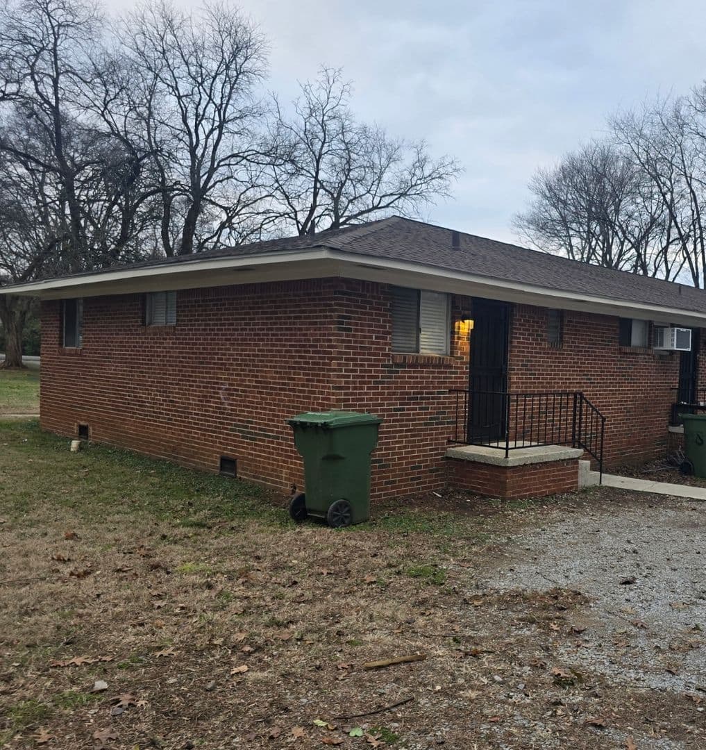 Huntsville Apartment: 801 Maysville Road