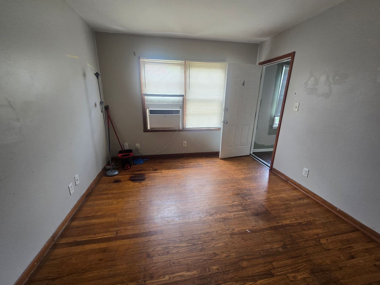 Huntsville Apartment: 102/104 Maysville Road