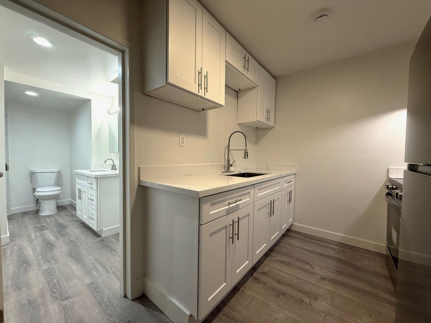 SEATTLE Apartment: 1215 E SPRING ST