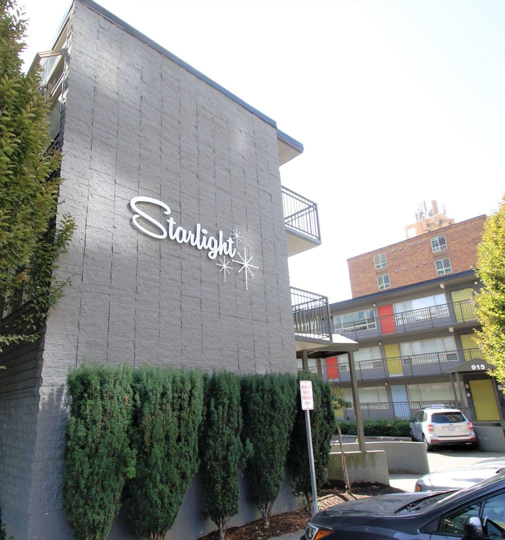Seattle Apartment: 915 Cherry St