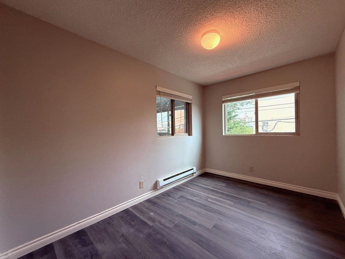 Seattle Apartment: 410 11th Ave
