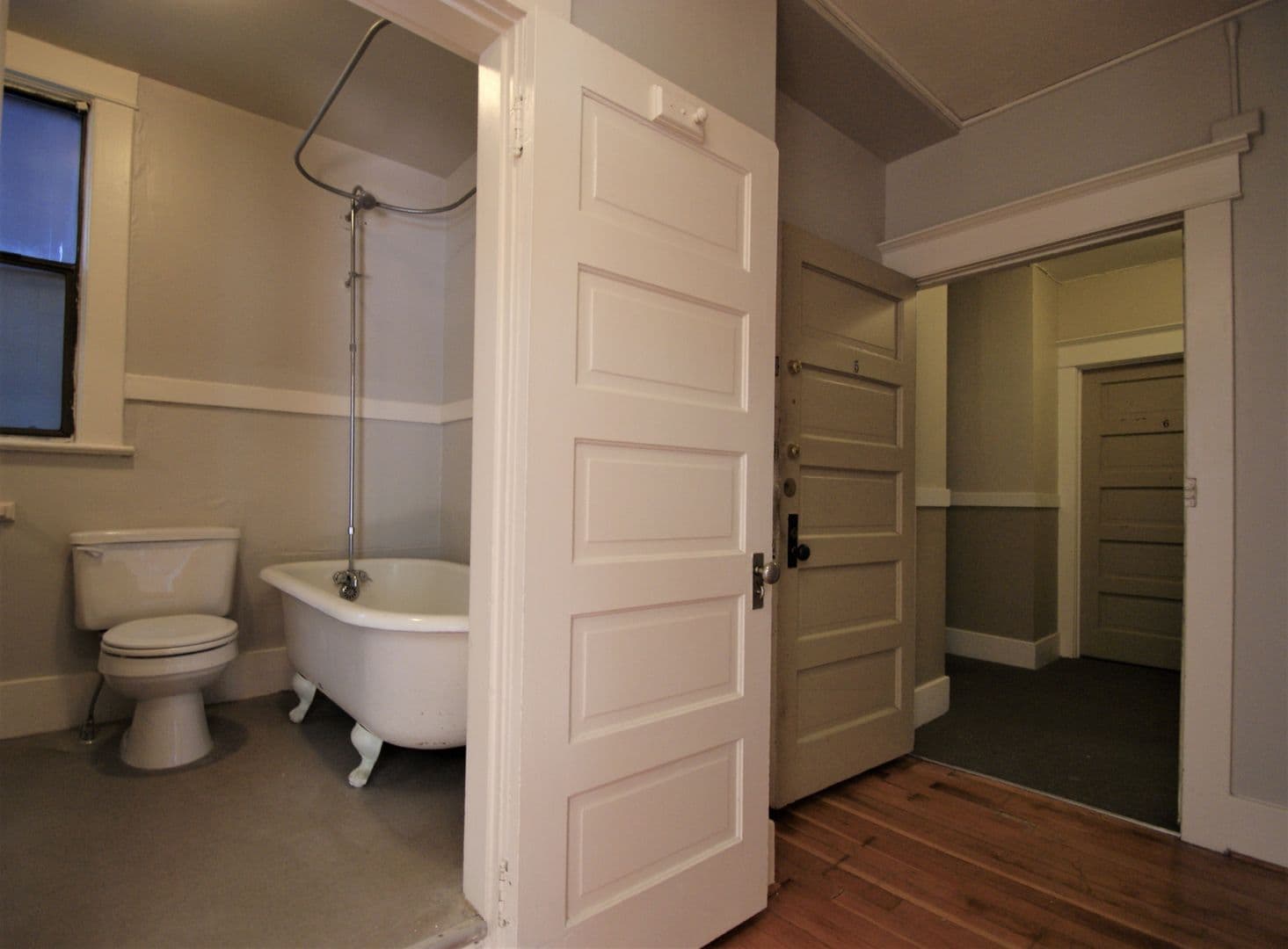 SEATTLE Apartment: 502 MINOR AVE N