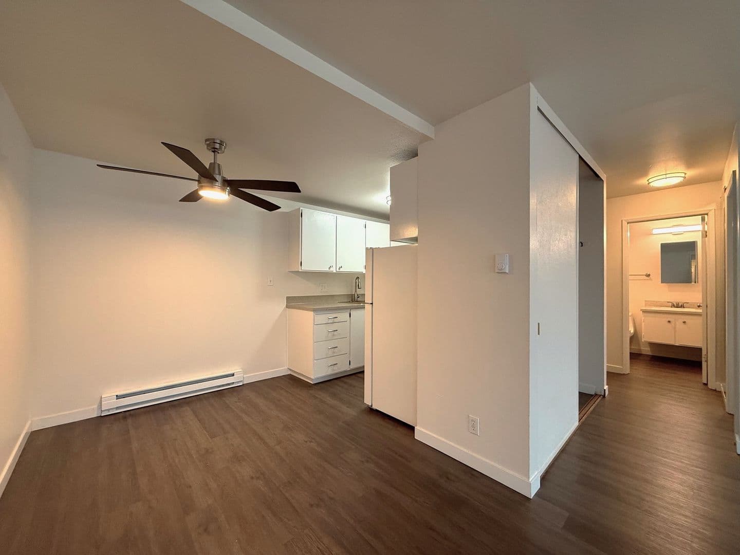 Seattle Apartment: 4225 11th Ave NE