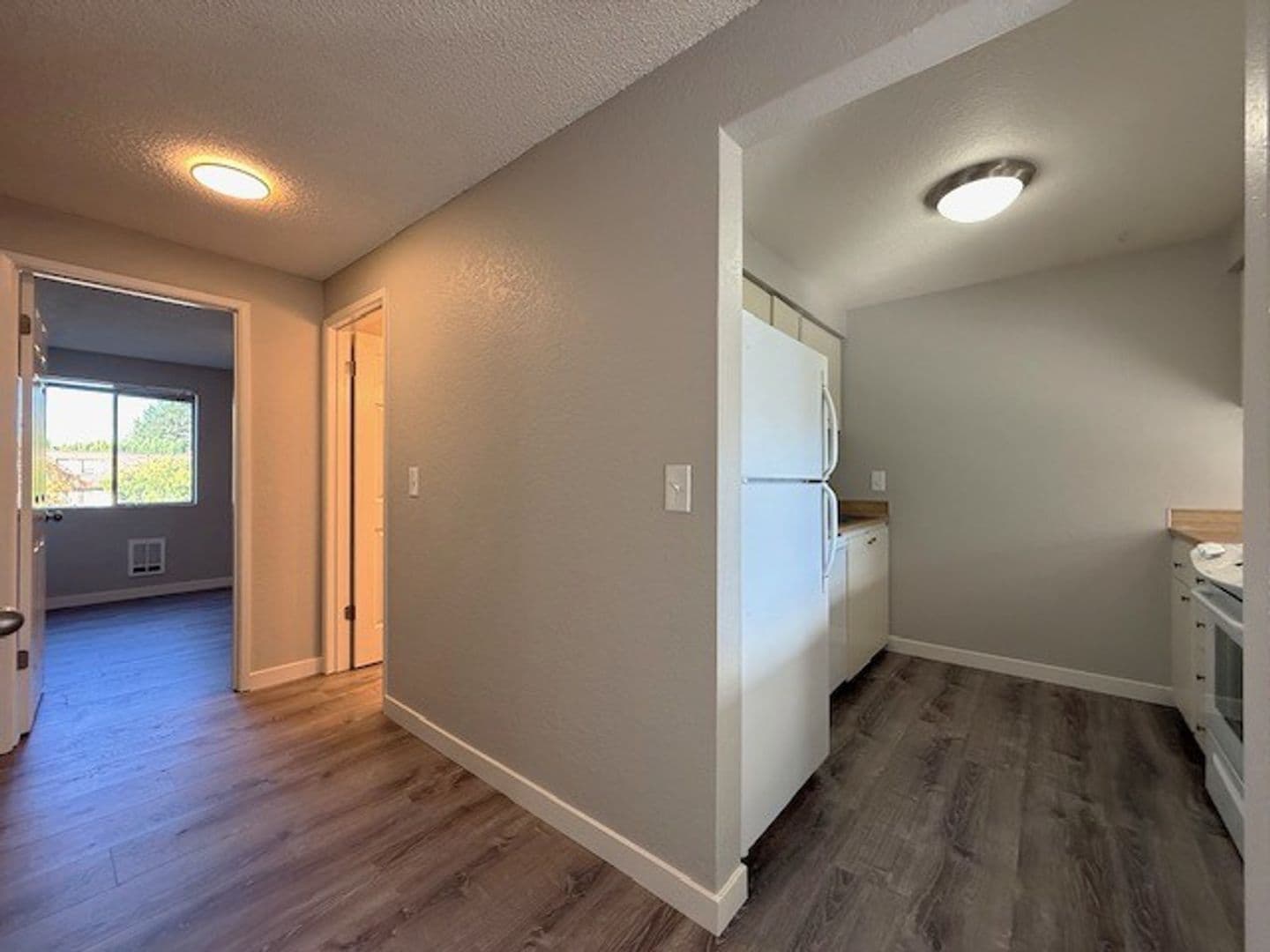 Lynnwood Apartment: 3611 156th St SW