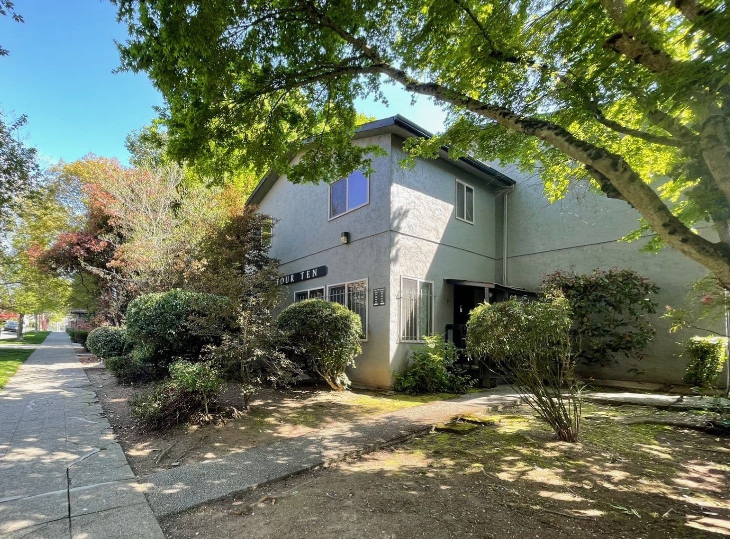 Seattle Apartment: 410 11th Ave