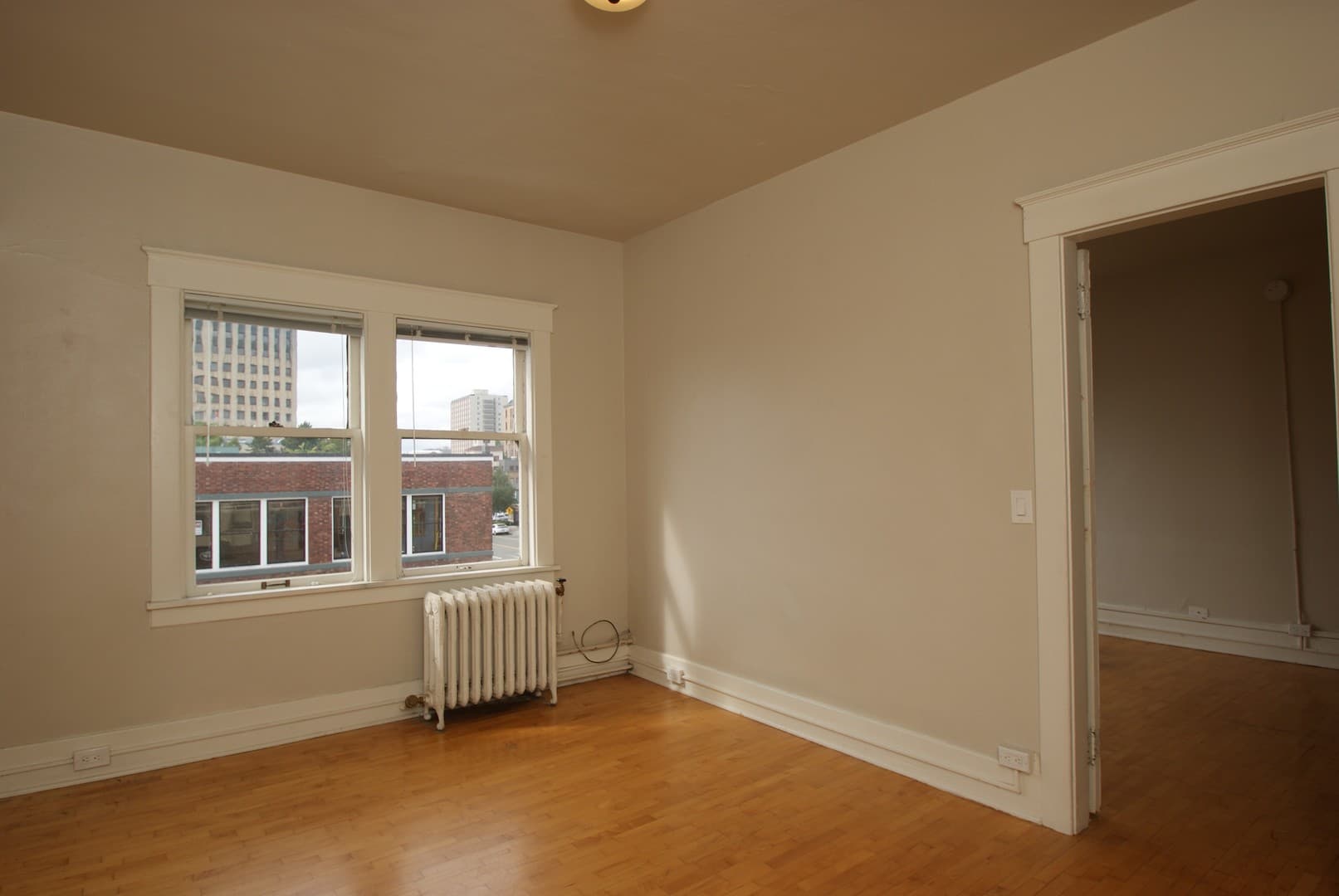 Tacoma Apartment: 629 St Helens Ave