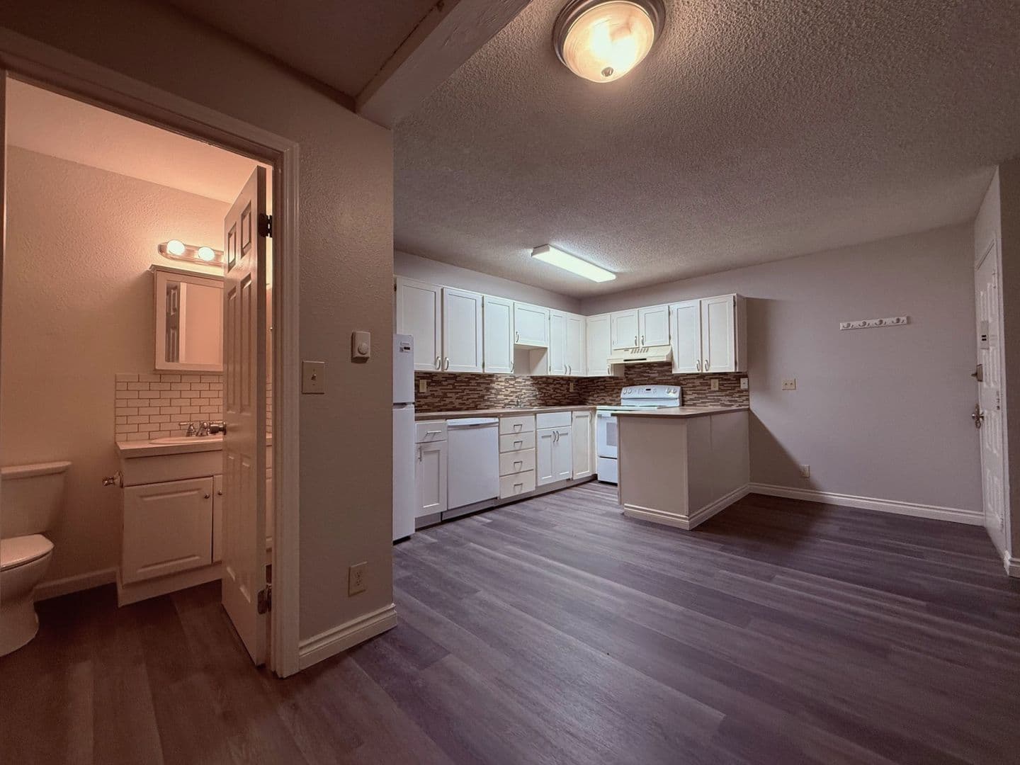 Seattle Apartment: 410 11th Ave