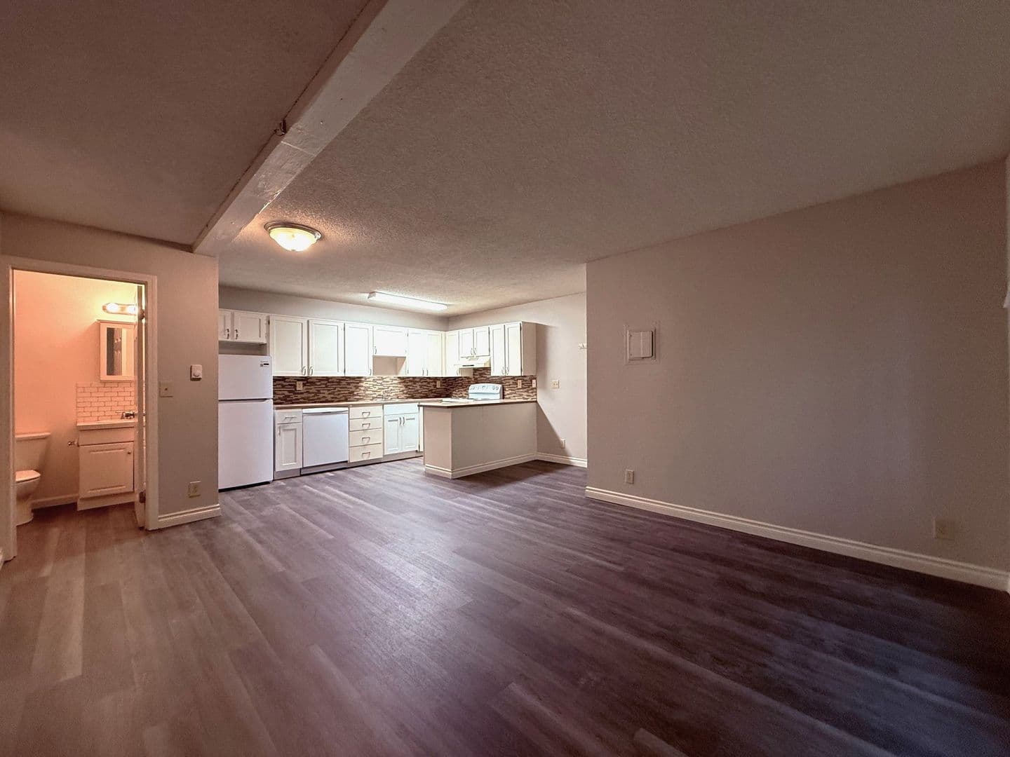 Seattle Apartment: 410 11th Ave