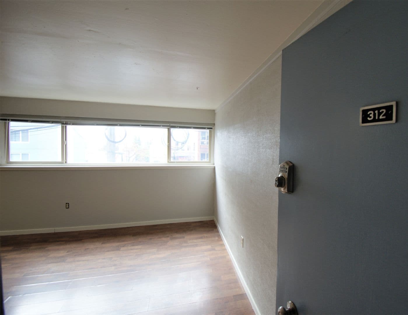 Seattle Apartment: 915 Cherry St