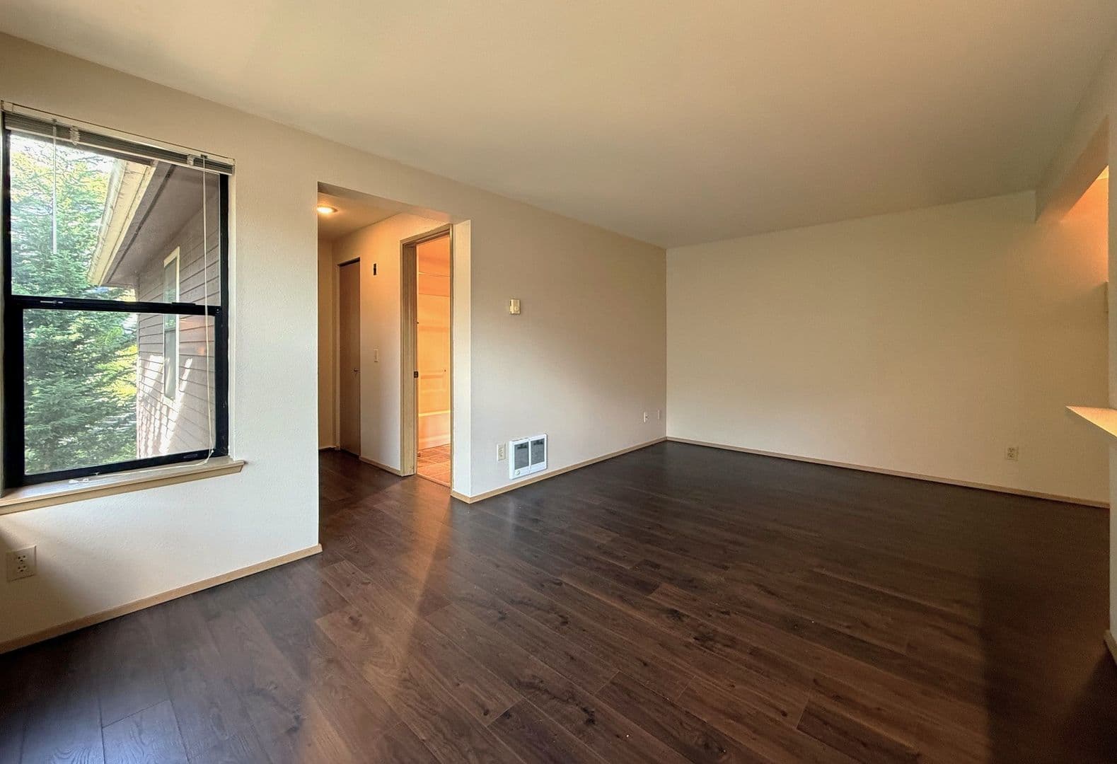 SEATTLE Apartment: 2612 E MADISON ST