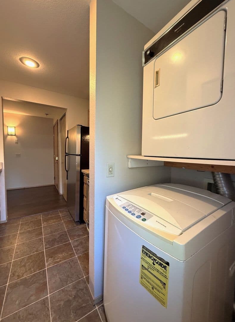 SEATTLE Apartment: 2612 E MADISON ST