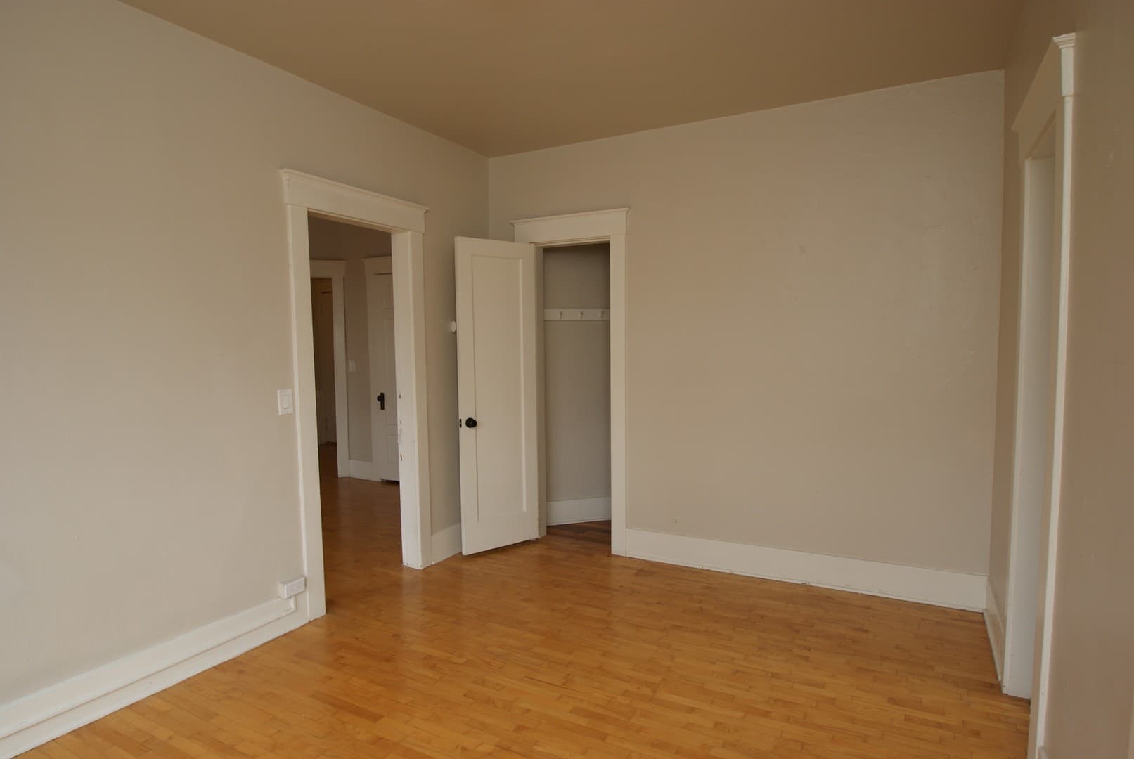 Tacoma Apartment: 629 St Helens Ave