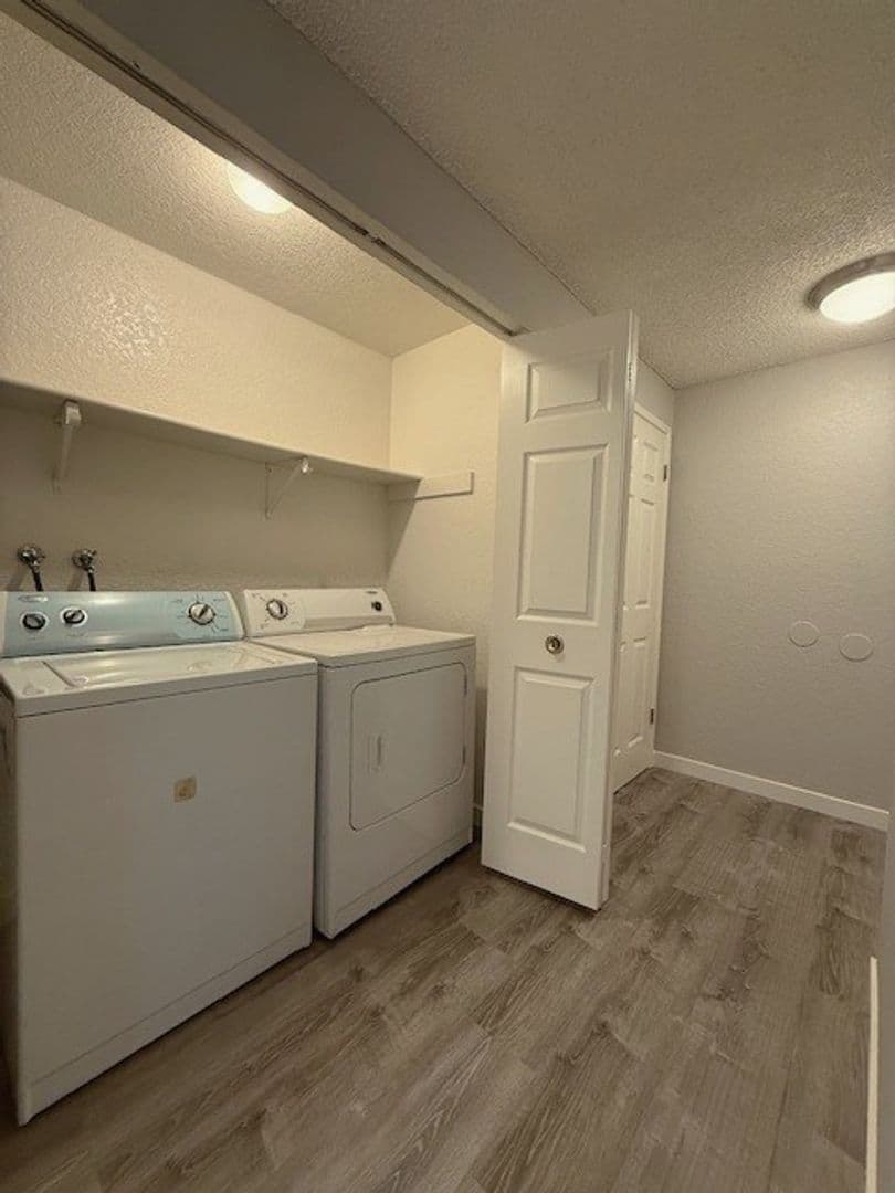 Lynnwood Apartment: 3611 156th St SW