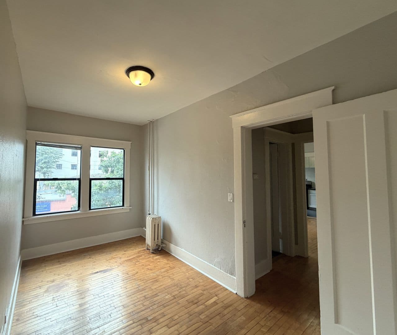 Tacoma Apartment: 629 St Helens Ave