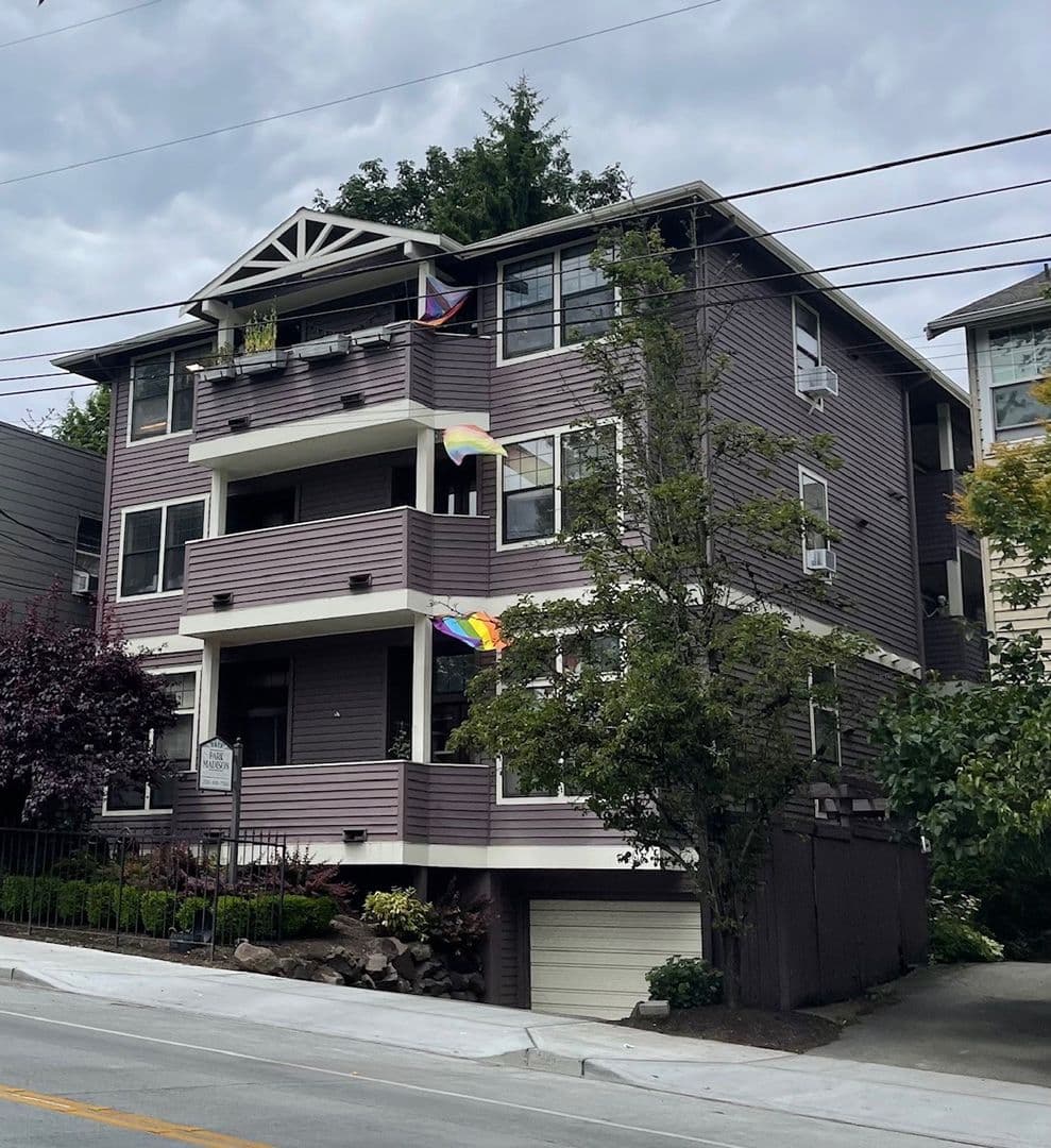 SEATTLE Apartment: 2612 E MADISON ST