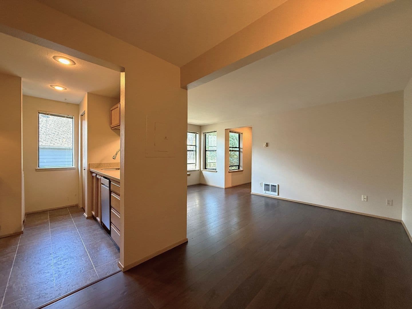 SEATTLE Apartment: 2612 E MADISON ST