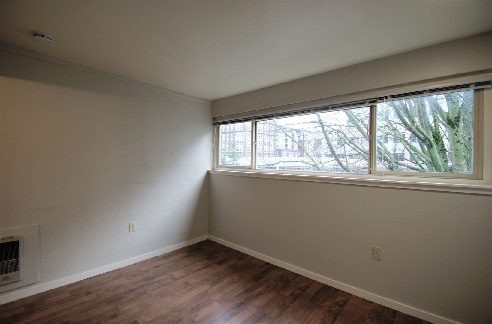 Seattle Apartment: 915 Cherry St