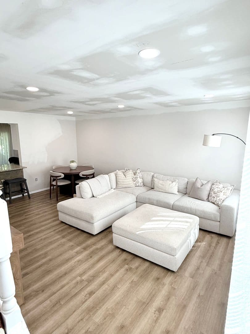 Galloway House: 17 Mohave Drive