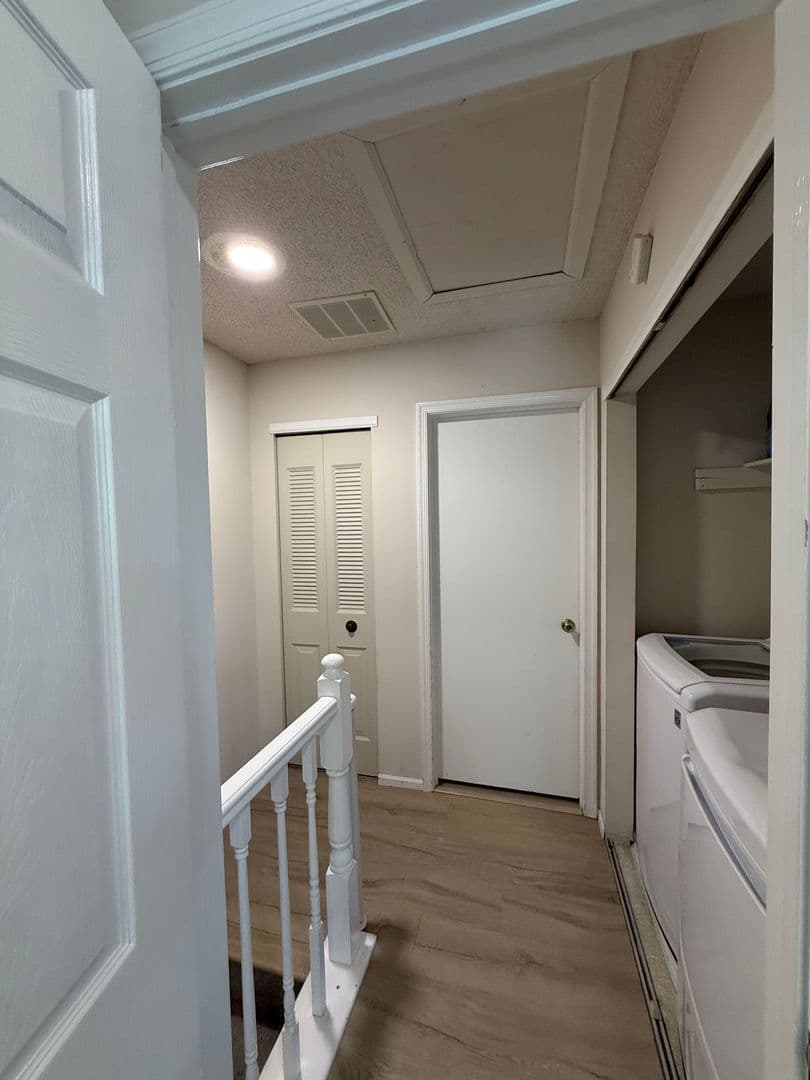 Galloway House: 17 Mohave Drive