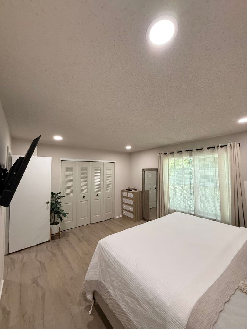 Galloway House: 17 Mohave Drive