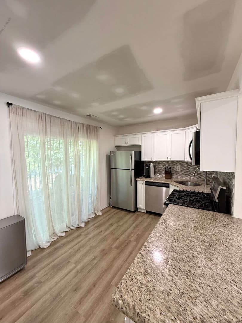 Galloway House: 17 Mohave Drive
