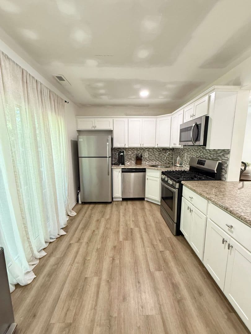 Galloway House: 17 Mohave Drive