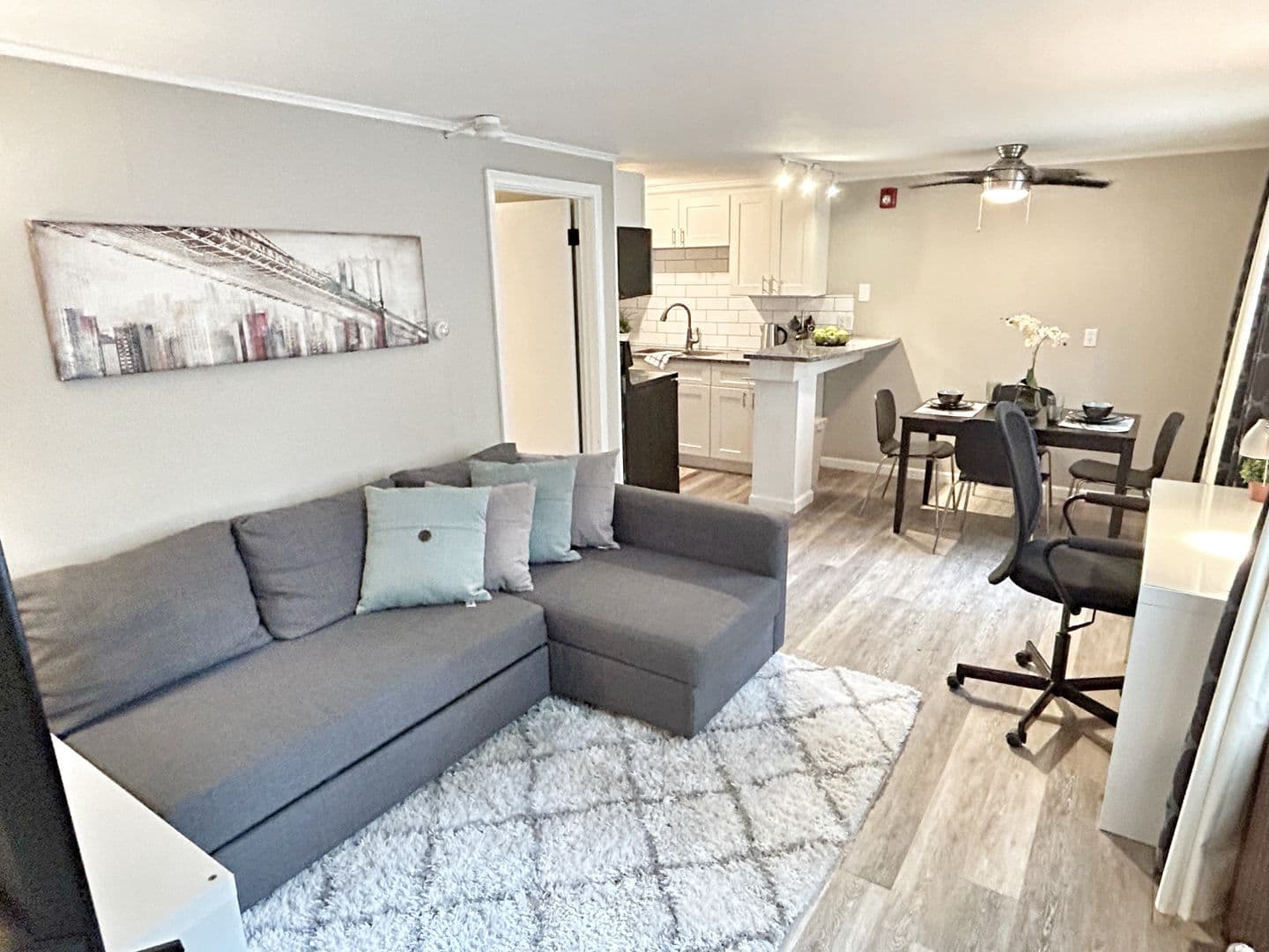Storrs Apartment: 611 Middle Turnpike