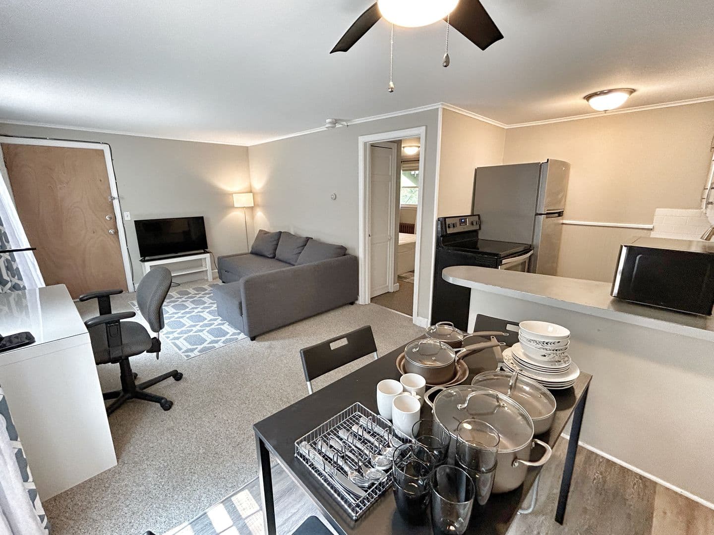 Storrs Apartment: 611 Middle Turnpike