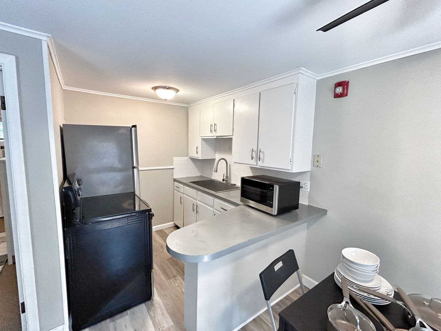 Storrs Apartment: 611 Middle Turnpike