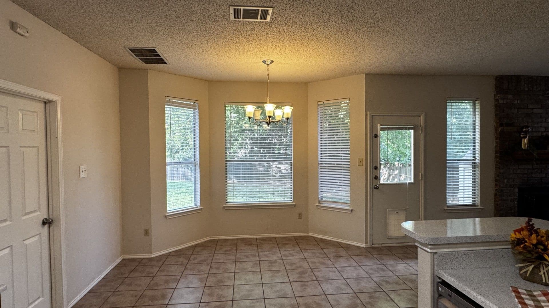 Austin House: 8011 Doe Meadow