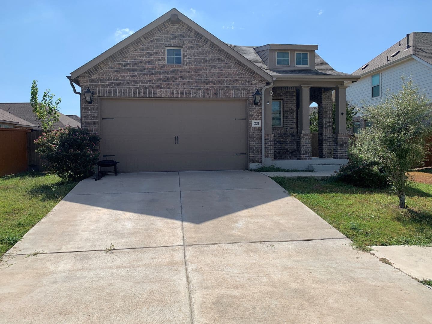 Kyle House: 231 Spinnaker Loop