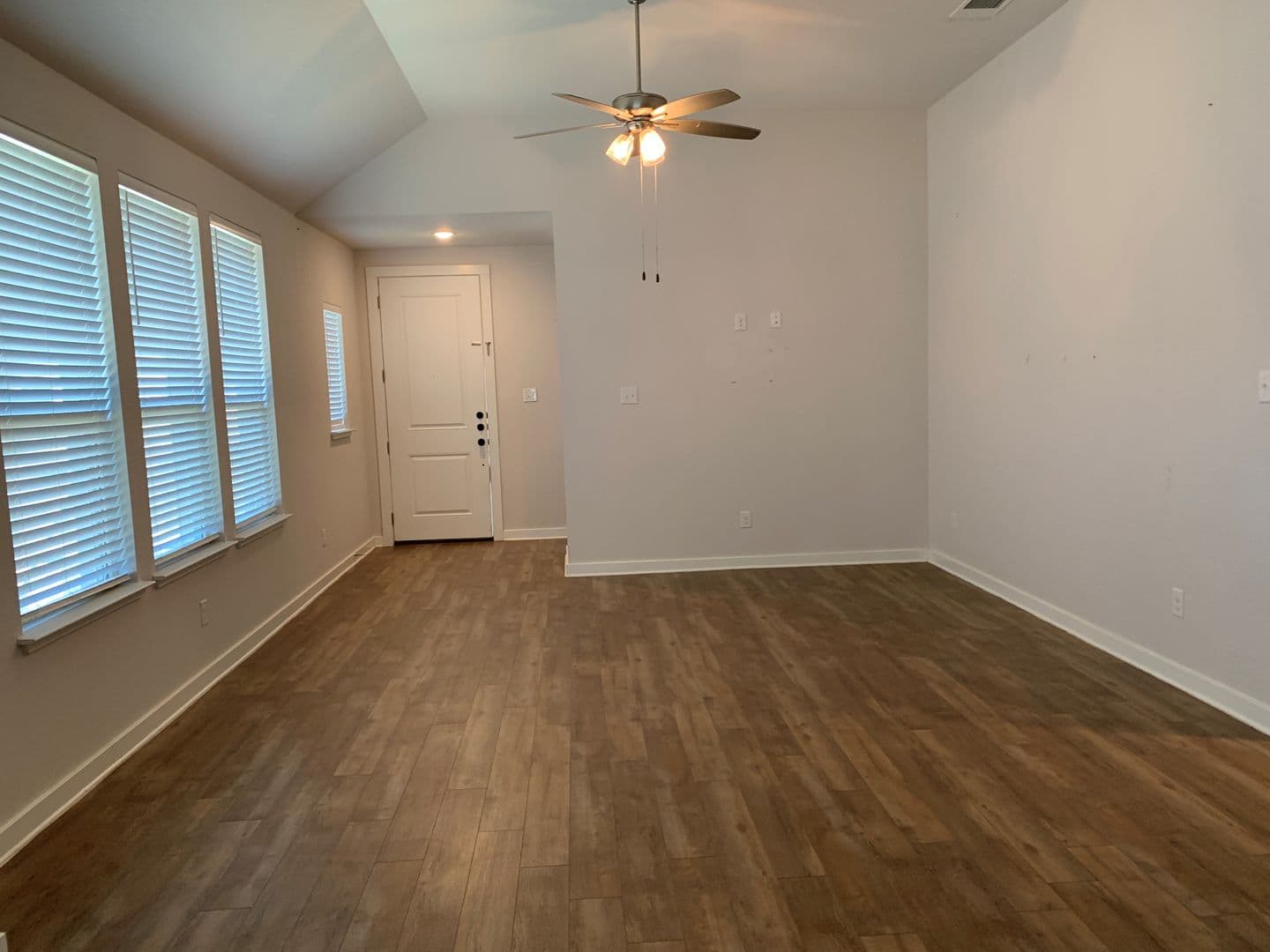 Kyle House: 231 Spinnaker Loop