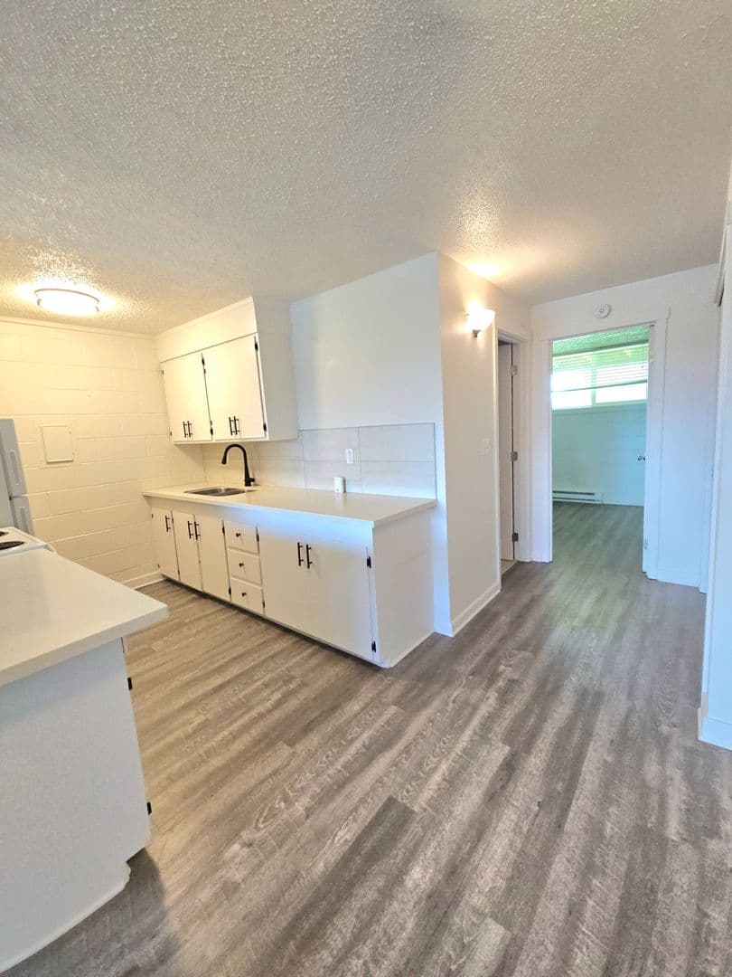 Eatonville Apartment: 40410 Meridian East - 9