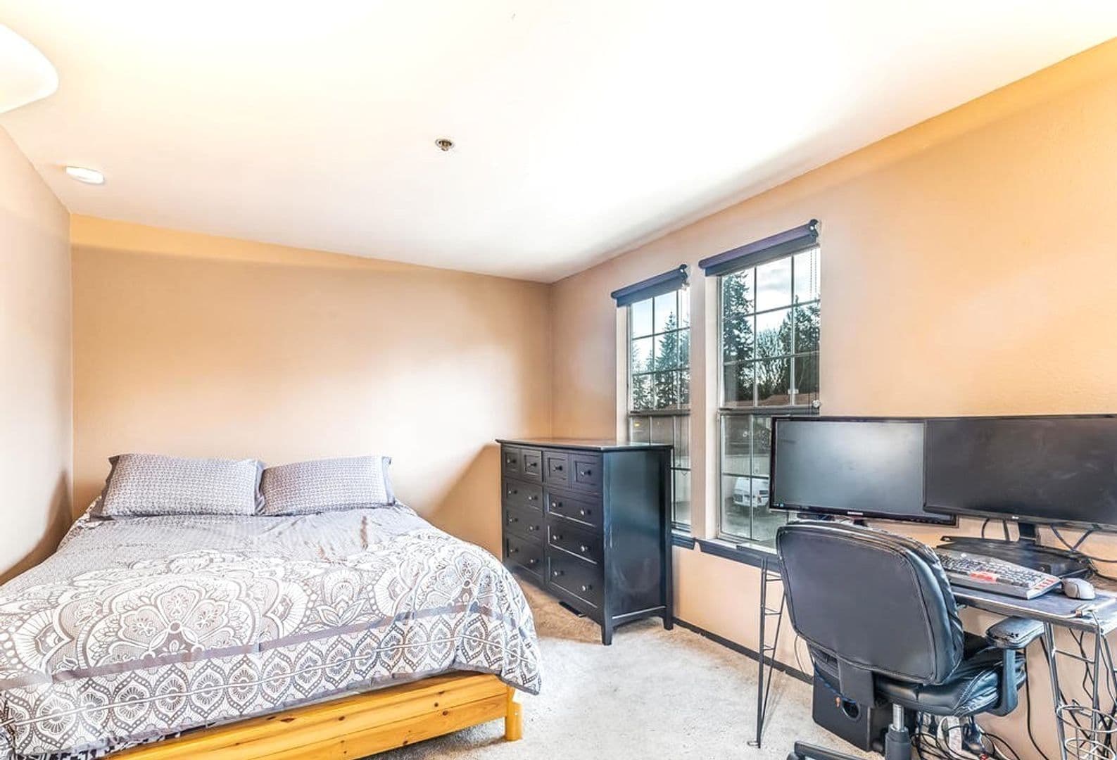 Kent Townhome: 27022 47th Ave S., #106