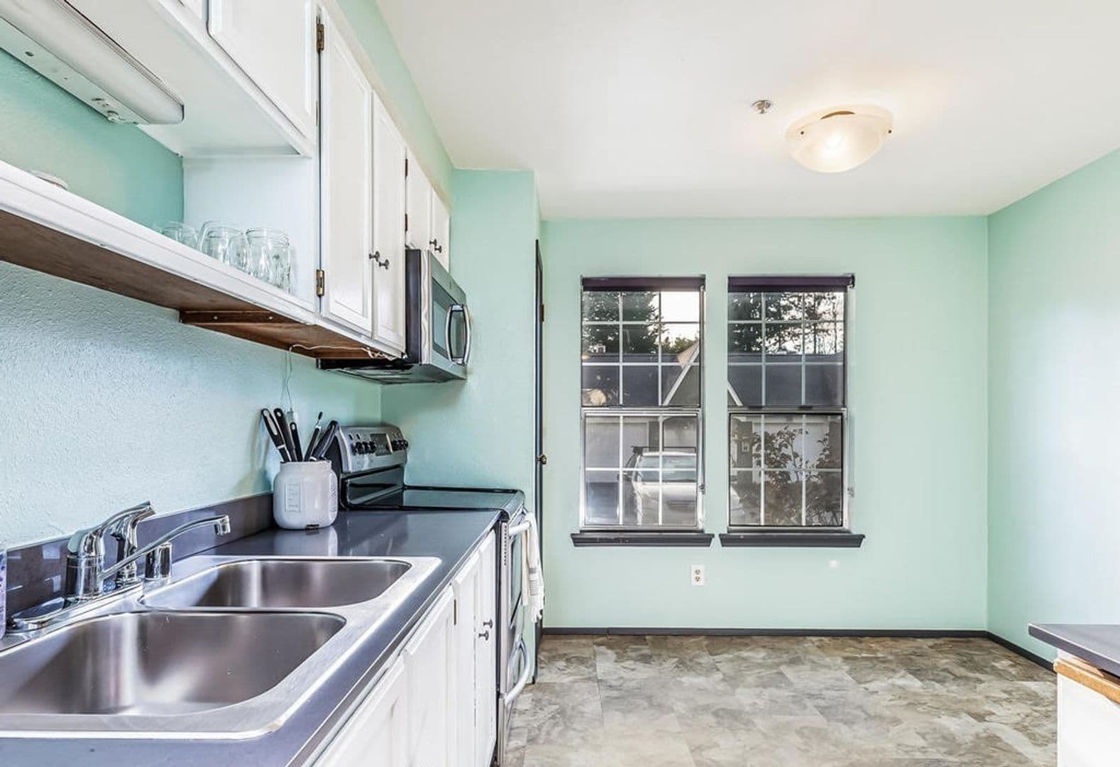 Kent Townhome: 27022 47th Ave S., #106