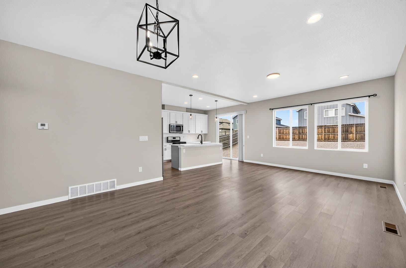 Ellicott House: 466 Indian Grass St