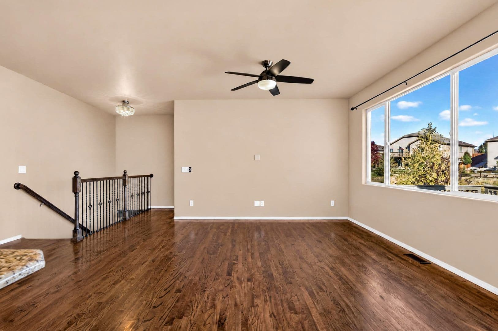 Peyton House: 10637 Mt Emerald Dr